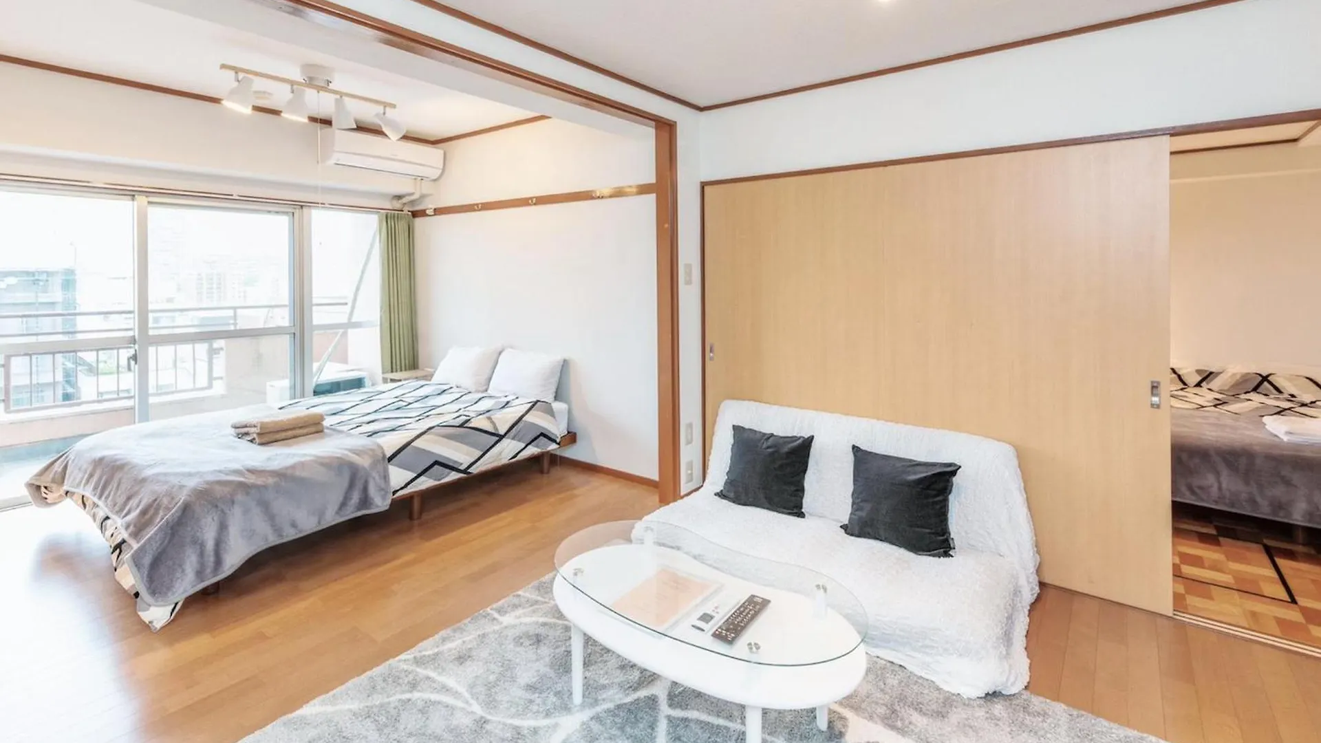 四谷松本館ビル Apartment Tokyo