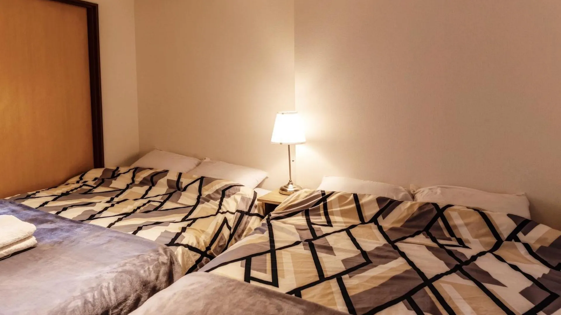 四谷松本館ビル Apartment Tokyo